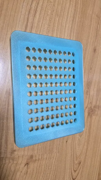 Lưới Chắn Lỗ Thông Gió 155x200mm Hình Lục Giác - Image 1