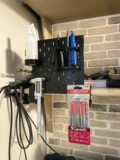 IKEA Skadis với vít kẹp bàn (clamping screws) - Image 4