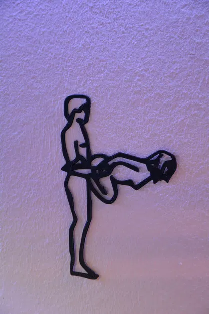 Tranh Treo Tường Nghệ Thuật "Thân Mật Đôi Lứa" - Trang Trí Độc Đáo - Image 1