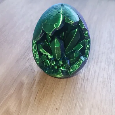 Trứng Phục Sinh Geode Pha Lê (Crystal Geode Easter Egg)