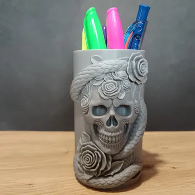 Cốc Cắm Bút Hình Đầu Lâu Độc Đáo - Trang Trí Bàn Làm Việc