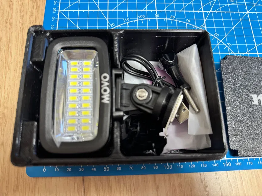 Hộp Đựng Đèn Pin MOVO Chống Va Đập Tiện Lợi - Image 1