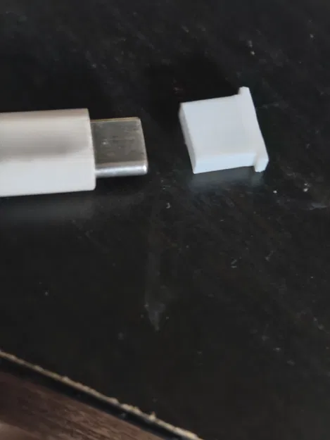 Nắp Chụp Bảo Vệ Đầu Cáp USB-C 3D - Image 2