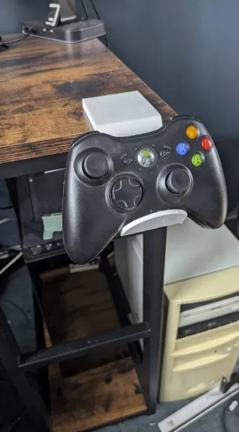 Kẹp Giữ Tay Cầm Chơi Game Đa Năng Treo Bàn - Image 1