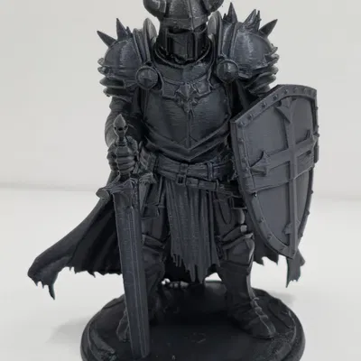 Ulric, Dark Warrior Figurine – Tượng Chiến Binh Bóng Tối