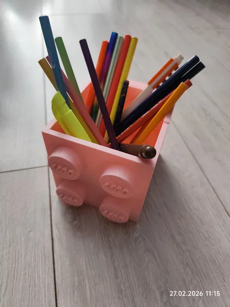 Hộp đựng bút phong cách LEGO (Lego style pen holder) - Image 1