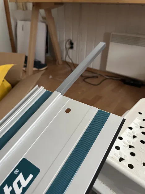 Phần nối dài ray máy cưa Makita (Makita track saw track extension) - Image 1