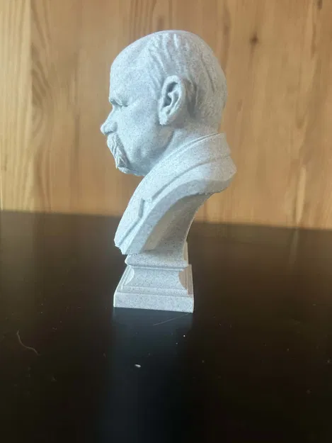 Tượng Bán Thân Taras Hryhorovych Shevchenko - Image 3