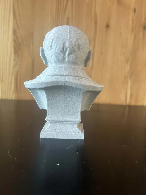 Tượng Bán Thân Taras Hryhorovych Shevchenko - Image 4