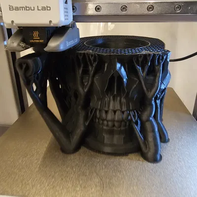 Skull Desk Tidy – Khay Đựng Bút Gothic Điêu Khắc Hình Sọ