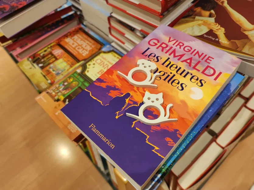 Kẹp Giữ Trang Sách Chó & Mèo (DOG & CAT BOOK PAGE HOLDER) - Image 6