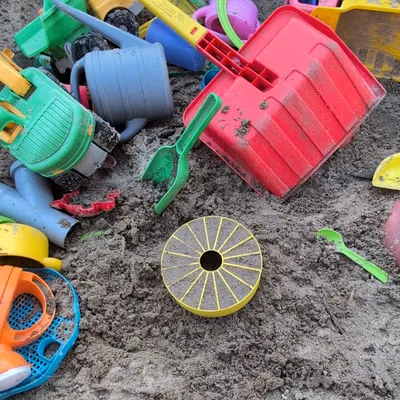 Play Traffic Sign Weight – Tạ gắn đáy giúp biển báo đồ chơi đứng vững