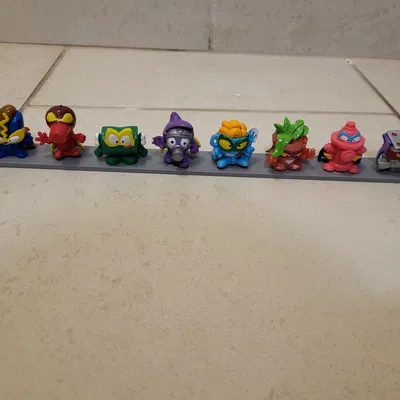 Kệ trưng bày 8 món Superzings/Superthings - Sắp xếp gọn gàng, xếp chồng tiện lợi