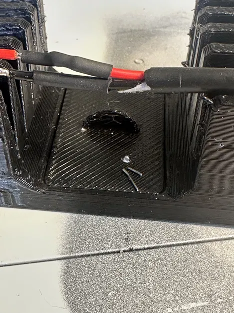 Kẹp Giữ Dây Hàn 3D Tiện Lợi Cho Mọi Thợ Điện Tử - Image 3