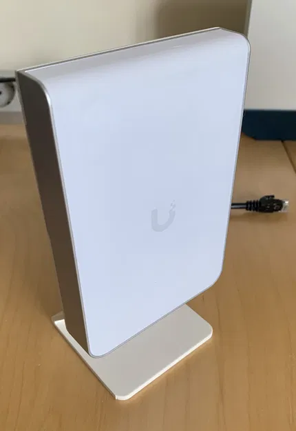Unifi U7 Pro Wall - Chân đế để bàn - Image 1