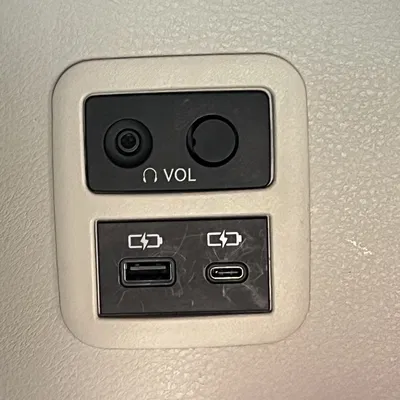 Thay thế núm Volume RES Toyota Sienna 2021+