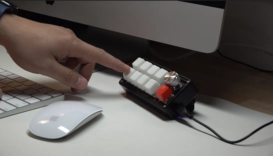 Macro Keyboard (9 phím + 1 núm vặn) - Image 1