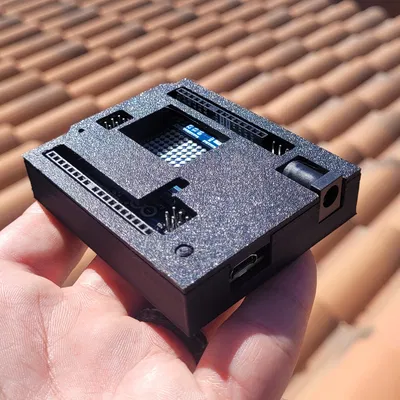 Vỏ Arduino Uno R4 WIFI - Tối giản (cạnh thẳng, bản không dùng vít)