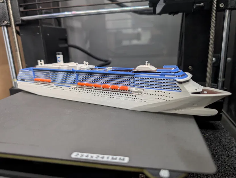 Mô Hình Tàu Du Lịch Costa Atlantica Đa Màu Sắc - Image 1