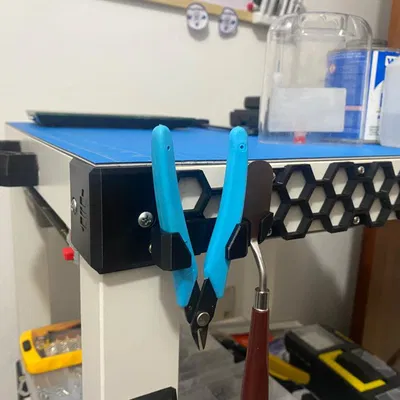 HSW Cutter Holder – Giá treo kềm cắt dây cho Honeycomb Storage Wall