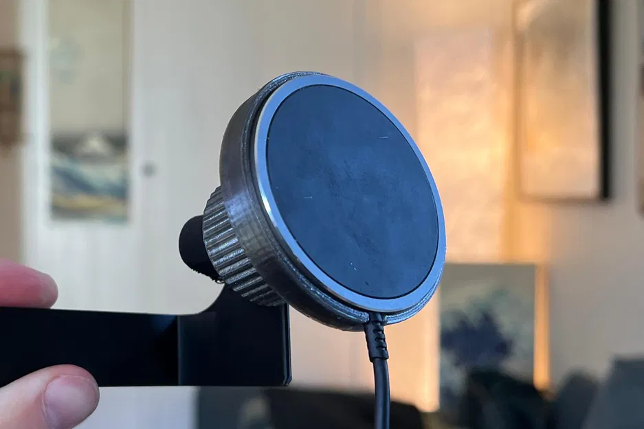 Gá sạc Magsafe khớp bi 17mm cái (Female) đặt giữa - Image 1