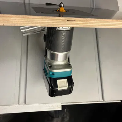 Tấm Lót Bàn Router In 3D Cho Máy Cắt Makita DRT50