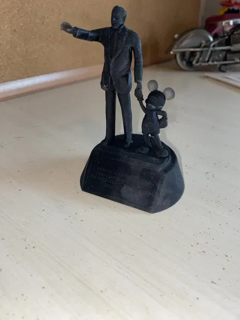 Mô Hình 3D Tượng Walt Disney và Mickey Mouse Disneyland - Image 2