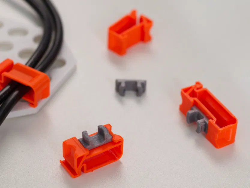 KLIPPT cho CM QUBE 500 (kẹp quản lý cáp) - Image 1