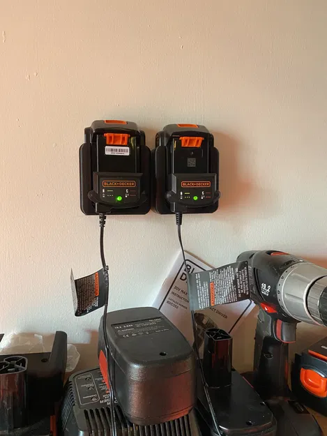 Giá treo pin Black&Decker 20V (Battery Holder) - Image 1