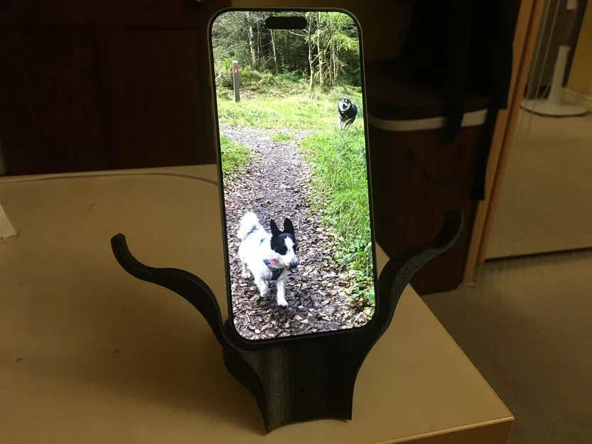 Dock sạc MagSafe cho iPhone 16 Pro Max - Image 2