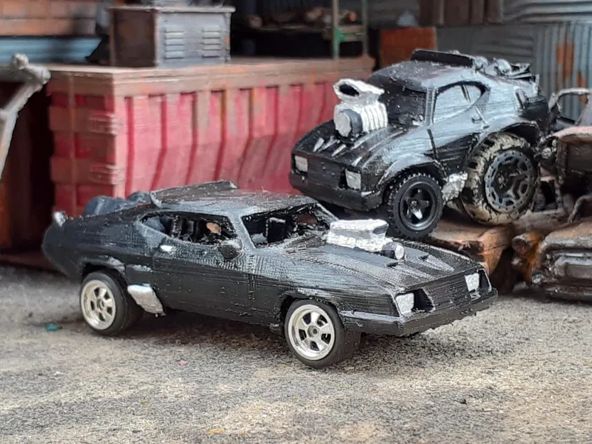 Mad Max Interceptor V8 Ford Falcon Gaslands (tỉ lệ 1/64, có phụ kiện) - Image 2