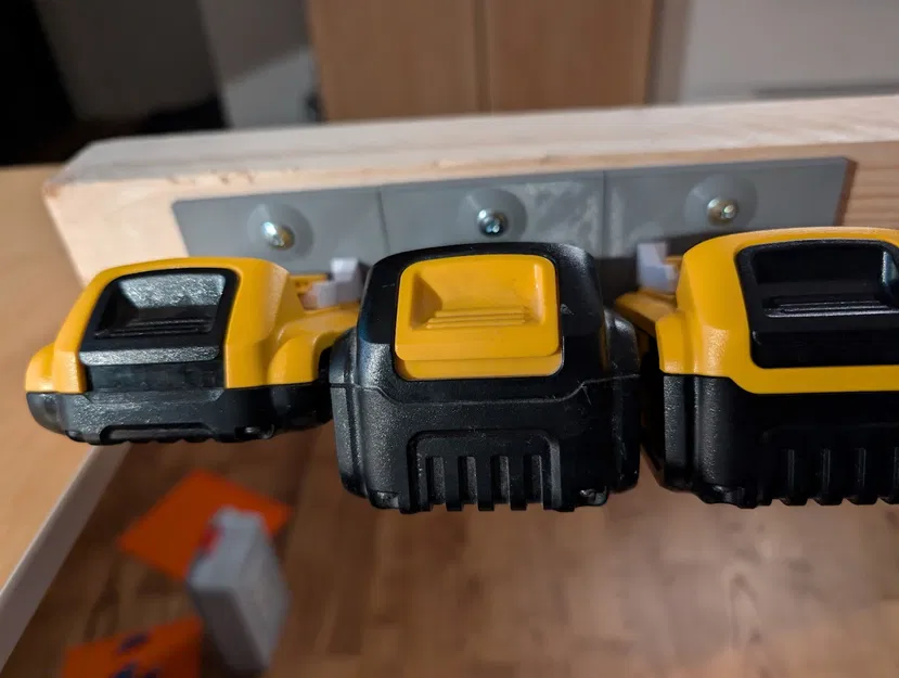 Kệ pin DeWalt dạng modular ghép ngang (side by side) - Image 4