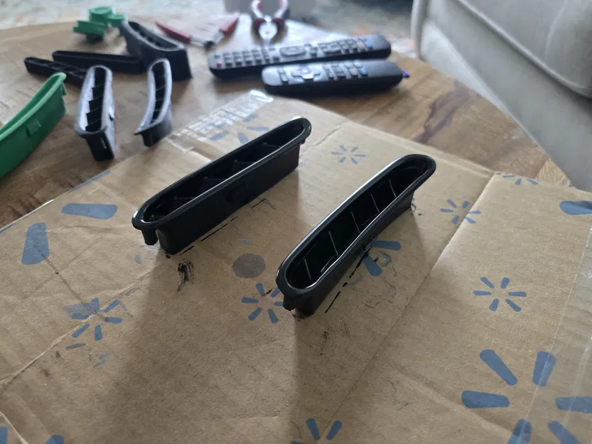 Khe gió sấy kính ốp cửa FD3S (tài xế & hành khách) - Image 1