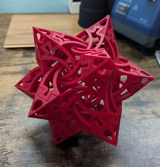 Stellated dodecathing – Mô hình trang trí hình sao đan xen - Image 1