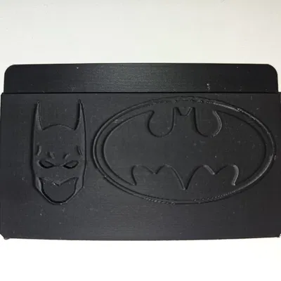 Hộp Đựng Thẻ ID Kiểu Mặt Nạ Batman