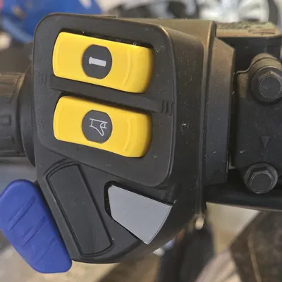 Nút bấm đảo chiều/khởi động điện Skidoo Rev/Rev XP thay thế