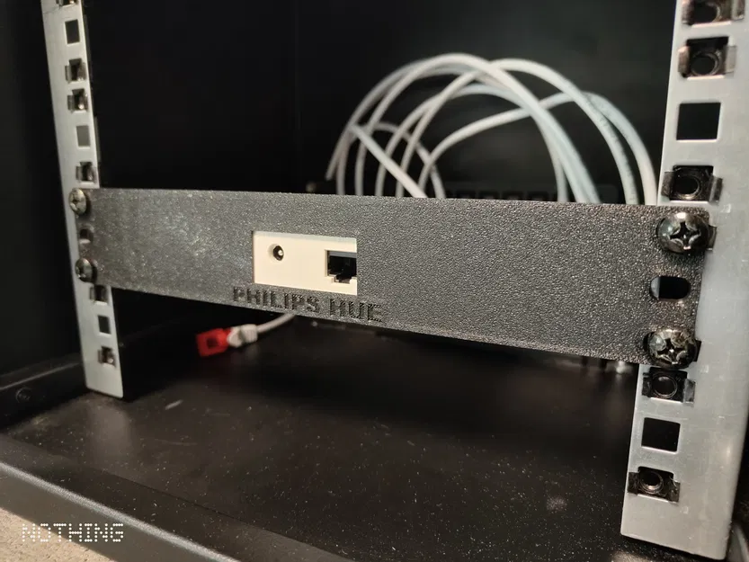 Giá gắn rack 10" cho Philips Hue Bridge - Image 2