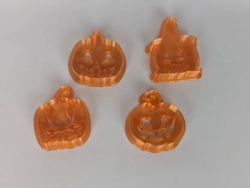 Bộ khuôn cắt bánh quy Halloween (Set of halloween cookie cutters) - Image 2
