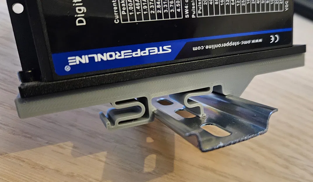 Giá đỡ DIN-Rail cho Driver Động cơ Bước DM542T - Image 2