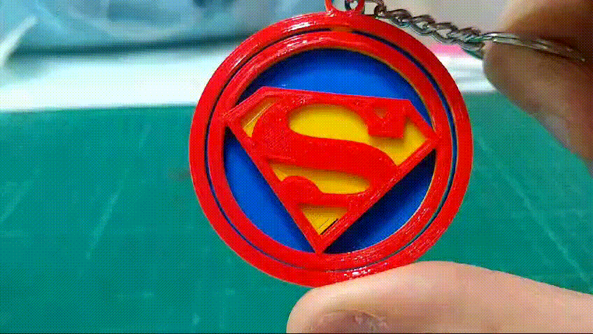 Móc Khóa Superman Keychain Dạng Xoay - Thumbnail 1