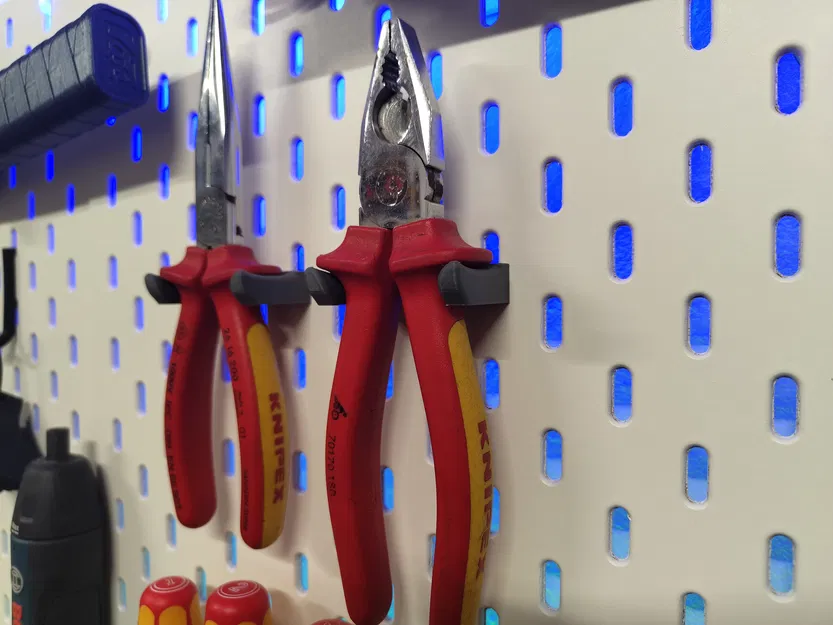Giá đỡ kìm Knipex VDE cho Tấm Pegboard IKEA Skadis - Image 1