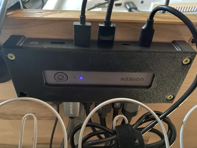 Bộ mount cho UGREEN 8K KVM switch và remote - Image 1