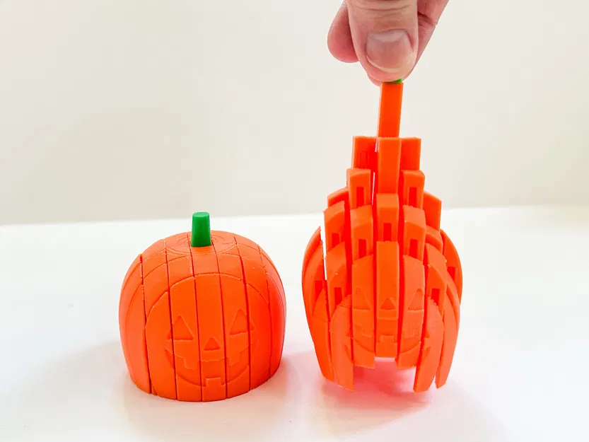 Pixel Pumpkin Fidget (2 kích cỡ) - Image 1