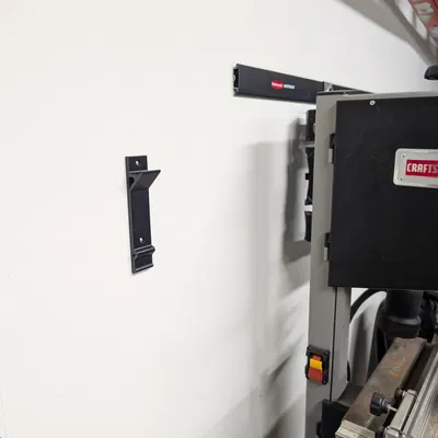 Giá treo tường cho máy thổi lá Dewalt DCBL722 (Wall Mount)