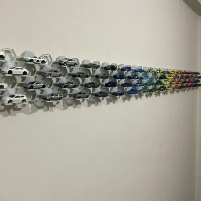 Kệ Treo Tường Tổ Ong Cho Xe Hotwheels Không Giới Hạn