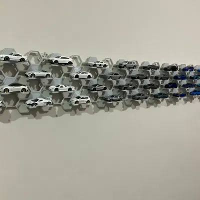 Kệ Treo Tường Tổ Ong Cho Xe Hotwheels Không Giới Hạn