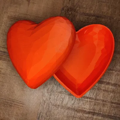 Hộp Valentine Low Poly (hình trái tim)