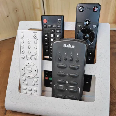 Khay sắp xếp Remote và Điện thoại