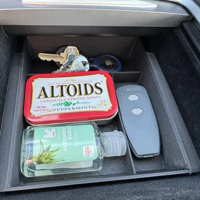 Khay đựng 3 ngăn cho phần trên center console Tesla Model Y