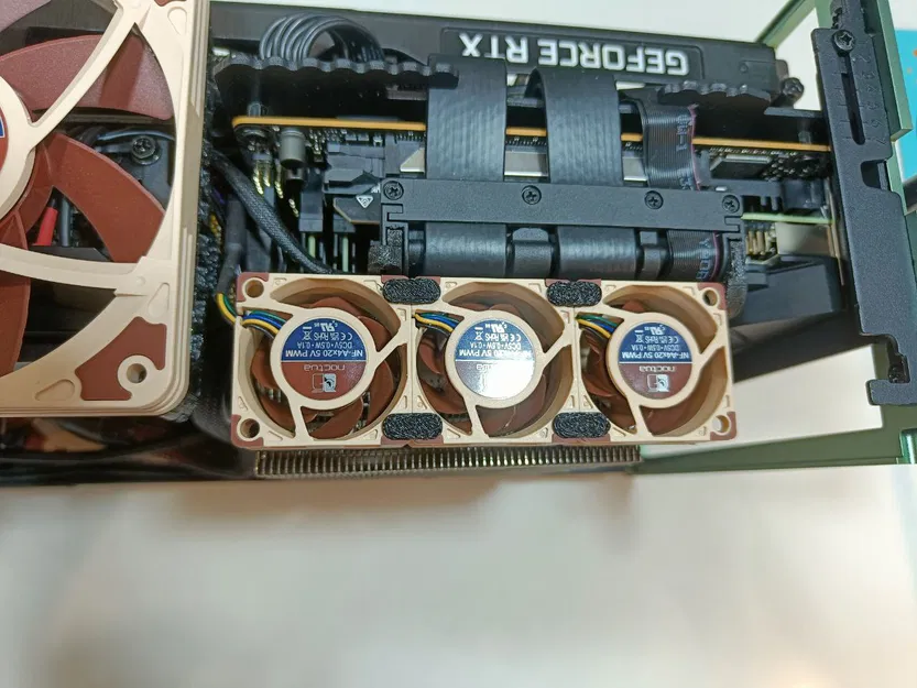 Bộ kit gá quạt Noctua NF-A4x20/A4x10 trên/dưới CPU cooler cho Fractal Terra (vị trí 1) - Image 1